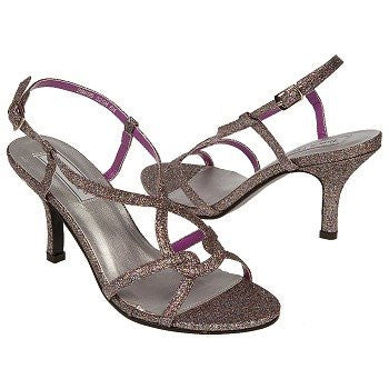 Famous Footwear: SKU 16604